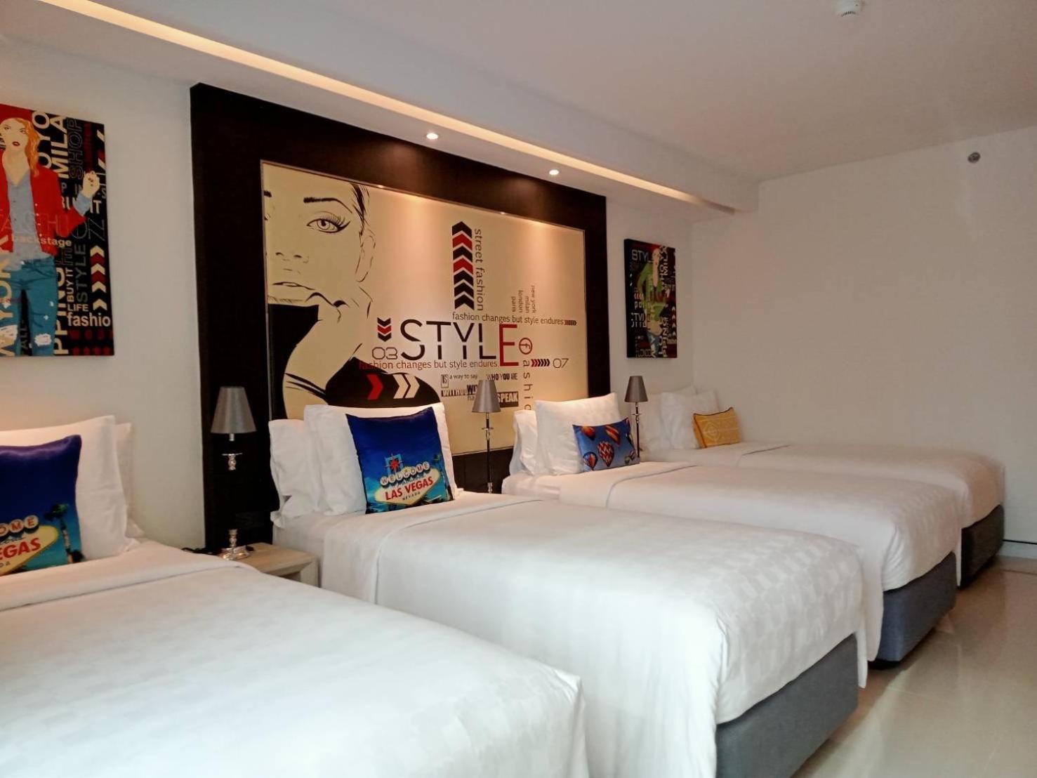 Hotel Clover Asoke - Sha Extra Plus Banguecoque Exterior foto